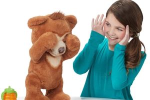 Інтерактивний ведмедик Hasbro Cubby E4591: Ідеальний Вибір для Вашої Дитини
