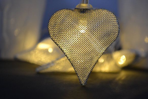 Новорічна гірлянда "Серця" 8 LED, Біле тепле світло, на пальчикових батарейках