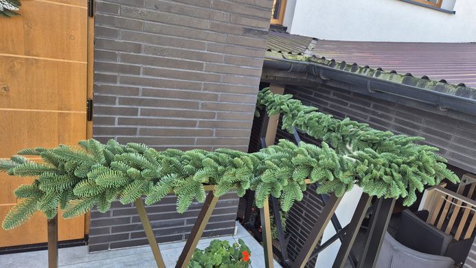 Різдвяна гірлянда 100% PE FIR 500 см для балюстради, каміна над дверима