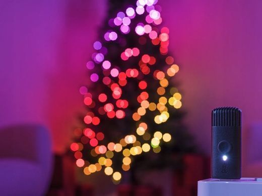 Світлодіодні різдвяні гірлянди Twinkly Strings 750 RGB, чорний кабель, 60 м, IP44
