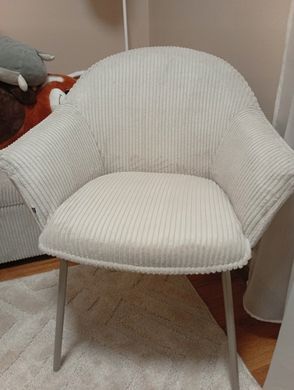 Світле вельветове крісло Vivien світло-бежеве на бежевих ніжках